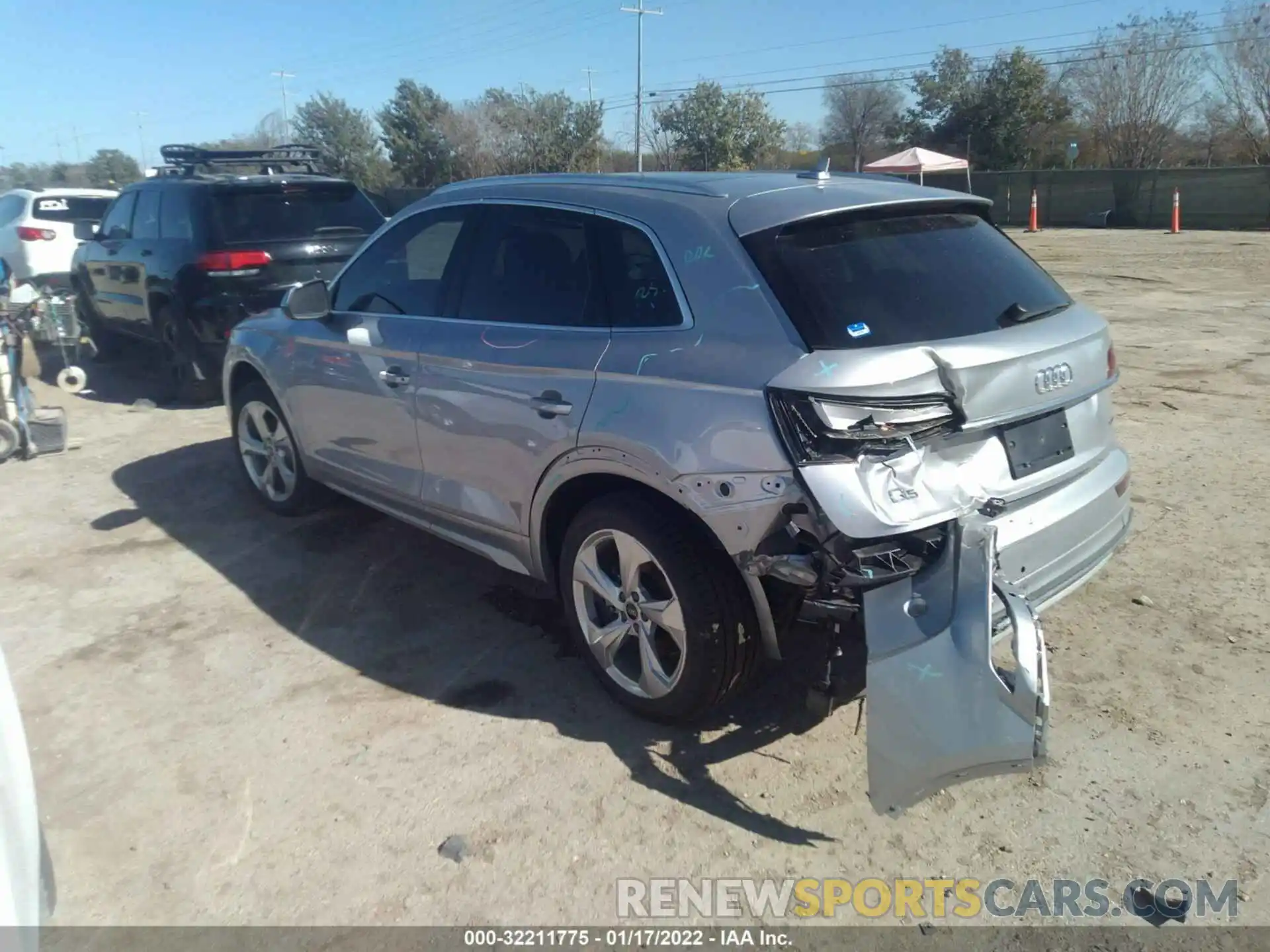 3 Photograph of a damaged car WA1BAAFY2M2114580 AUDI Q5 2021