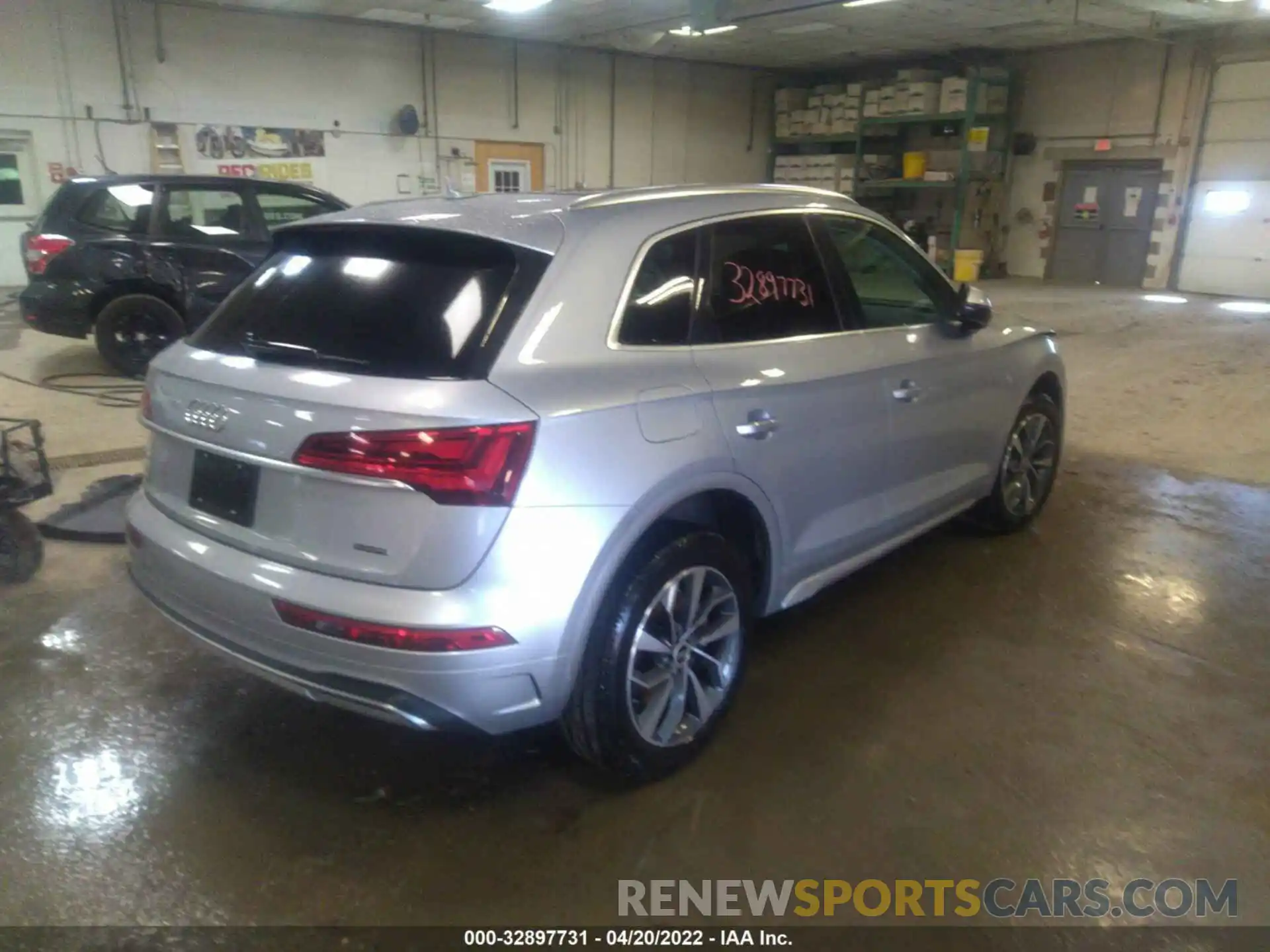 4 Фотография поврежденного автомобиля WA1BAAFY3M2025097 AUDI Q5 2021