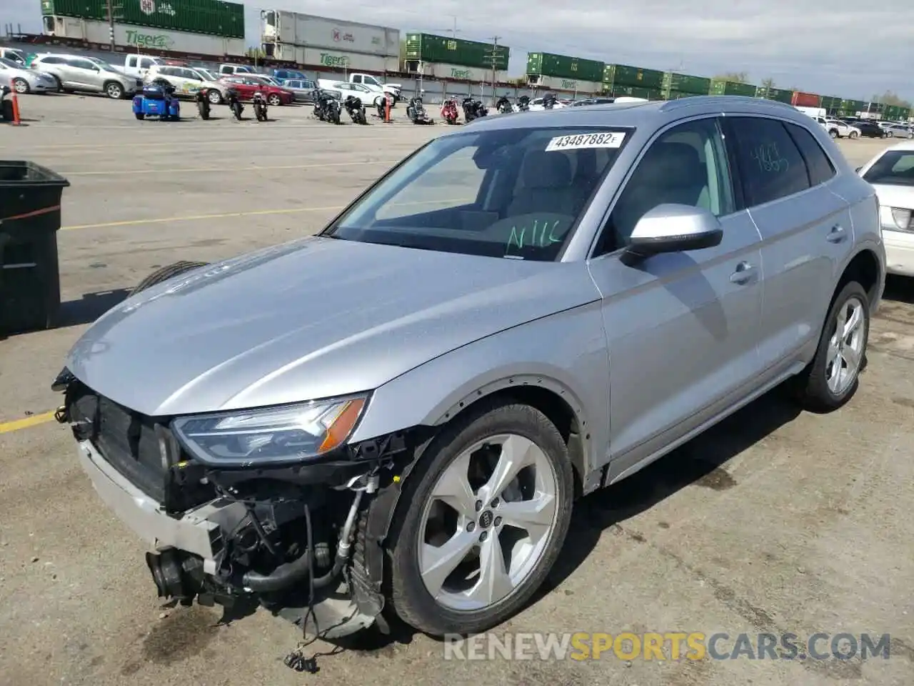 2 Photograph of a damaged car WA1BAAFY3M2053661 AUDI Q5 2021