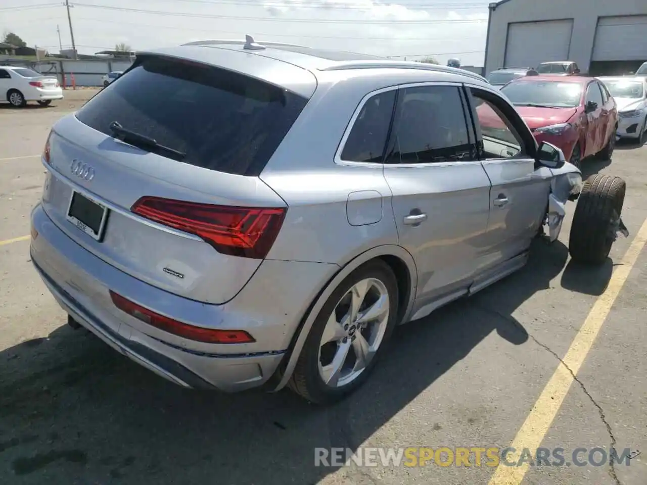 4 Фотография поврежденного автомобиля WA1BAAFY3M2053661 AUDI Q5 2021