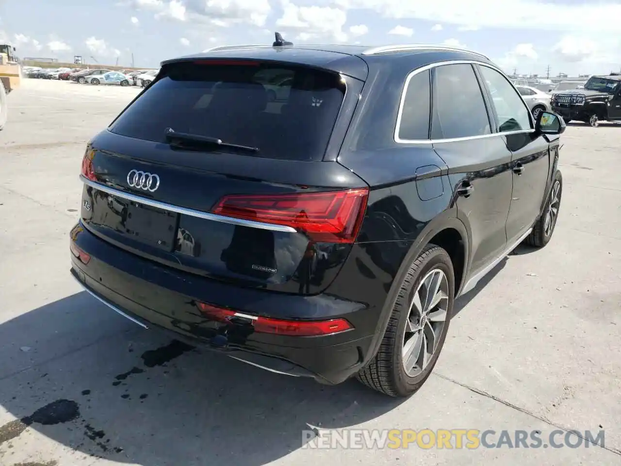 4 Photograph of a damaged car WA1BAAFY3M2073473 AUDI Q5 2021