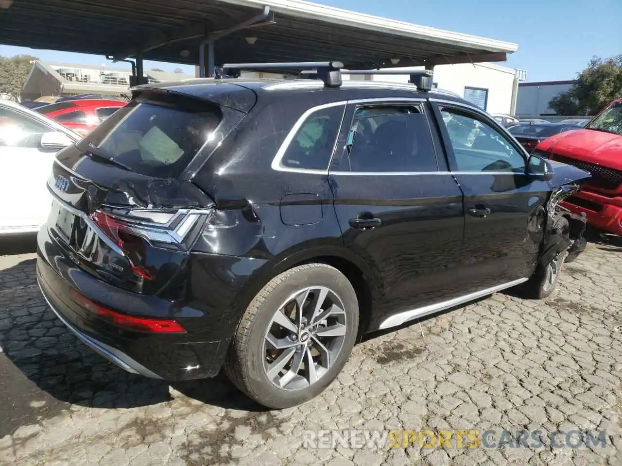 4 Photograph of a damaged car WA1BAAFY3M2105175 AUDI Q5 2021