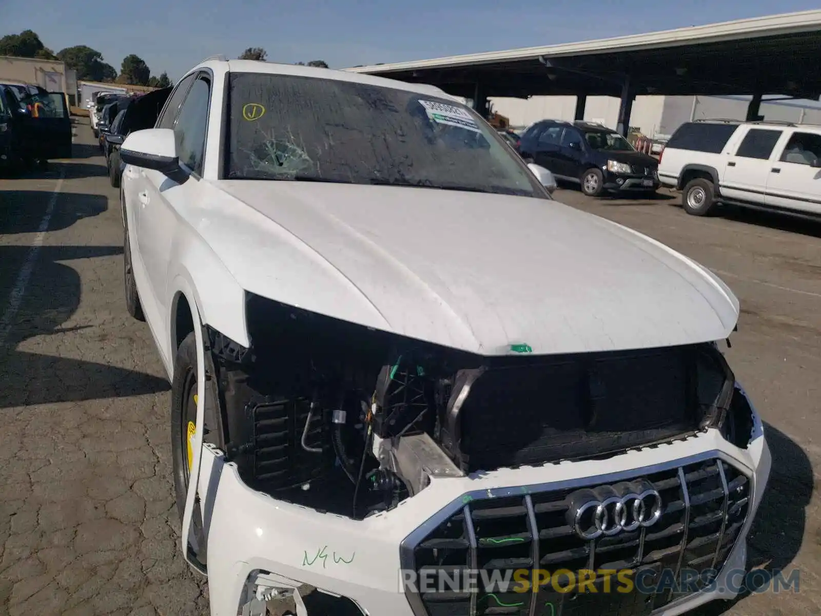 9 Photograph of a damaged car WA1BAAFY3M2109596 AUDI Q5 2021