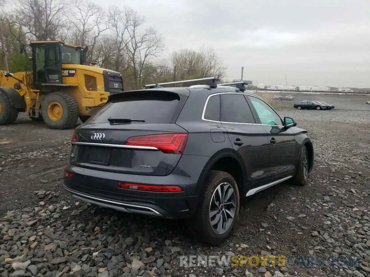 4 Photograph of a damaged car WA1BAAFY3M2127421 AUDI Q5 2021