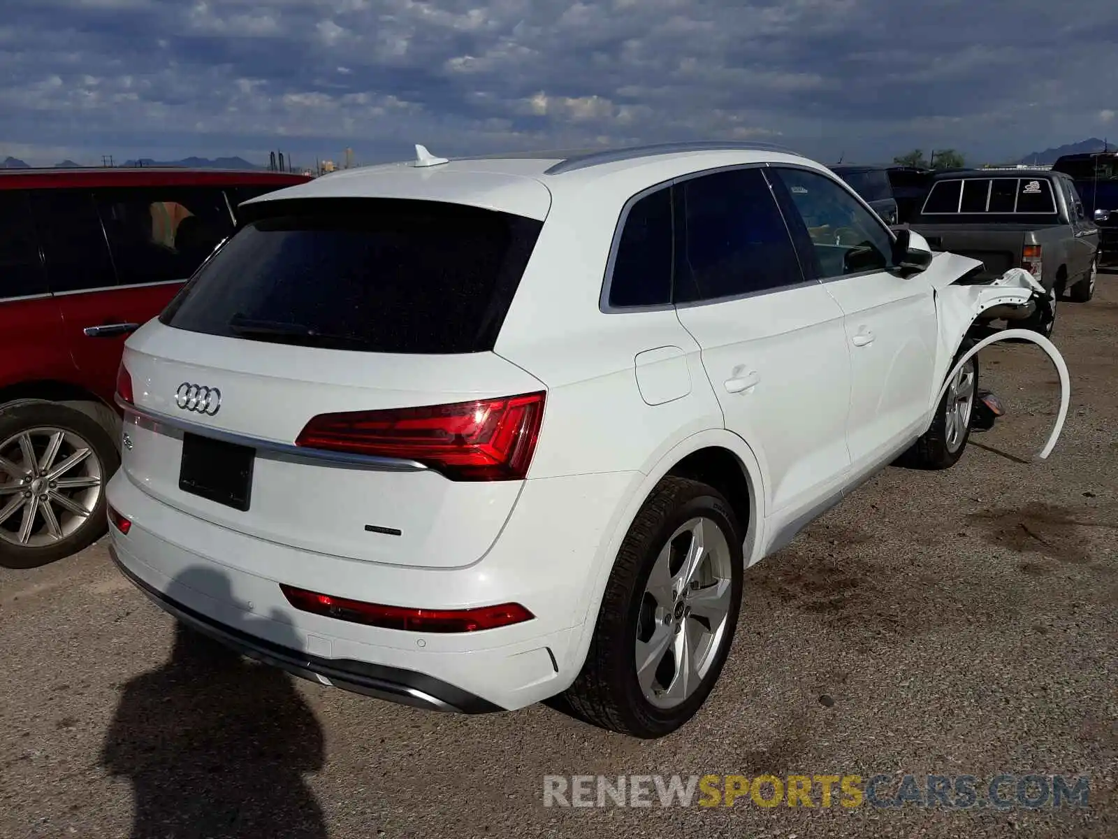 4 Photograph of a damaged car WA1BAAFY3M2141416 AUDI Q5 2021