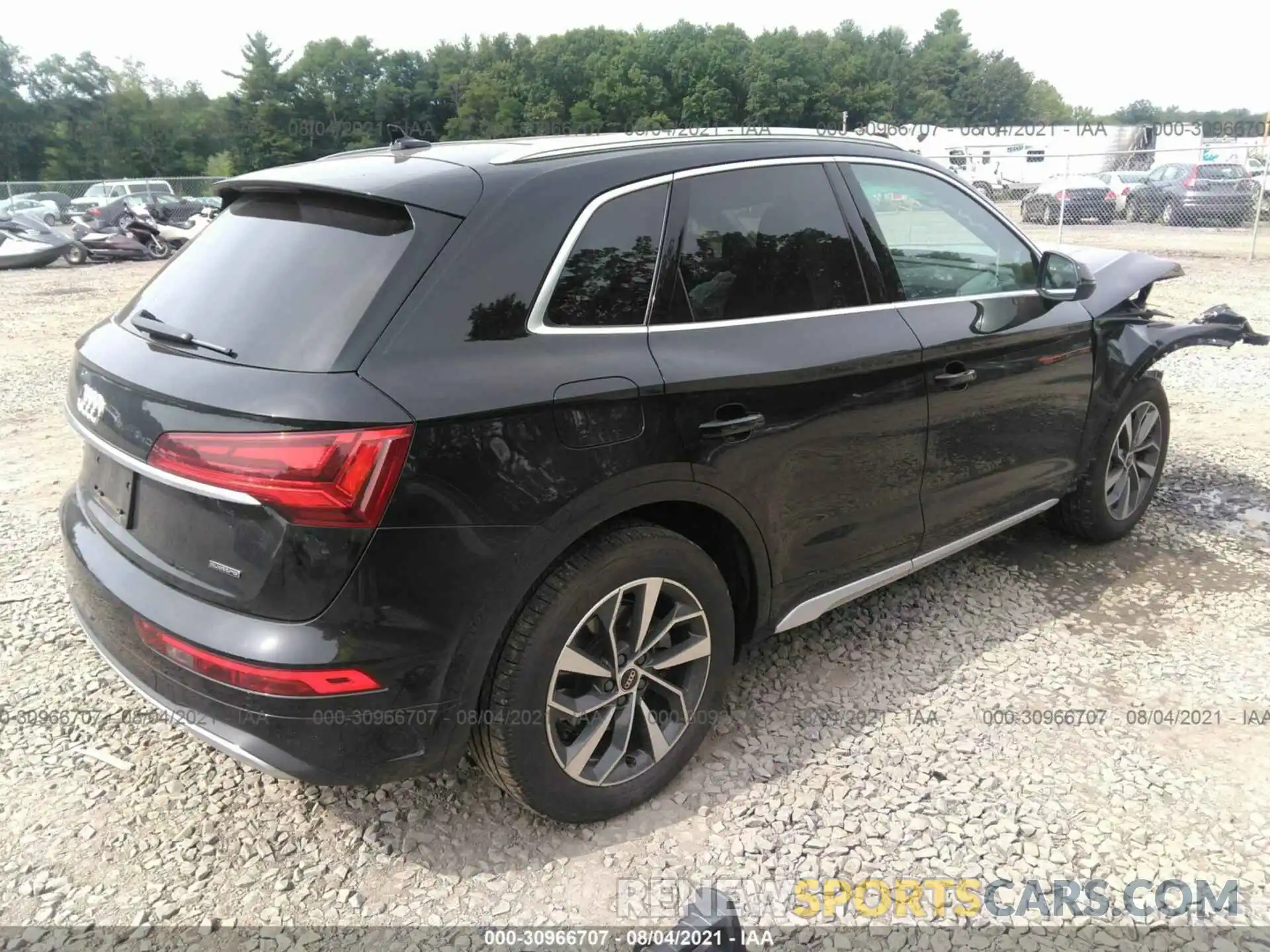 4 Photograph of a damaged car WA1BAAFY4M2015257 AUDI Q5 2021