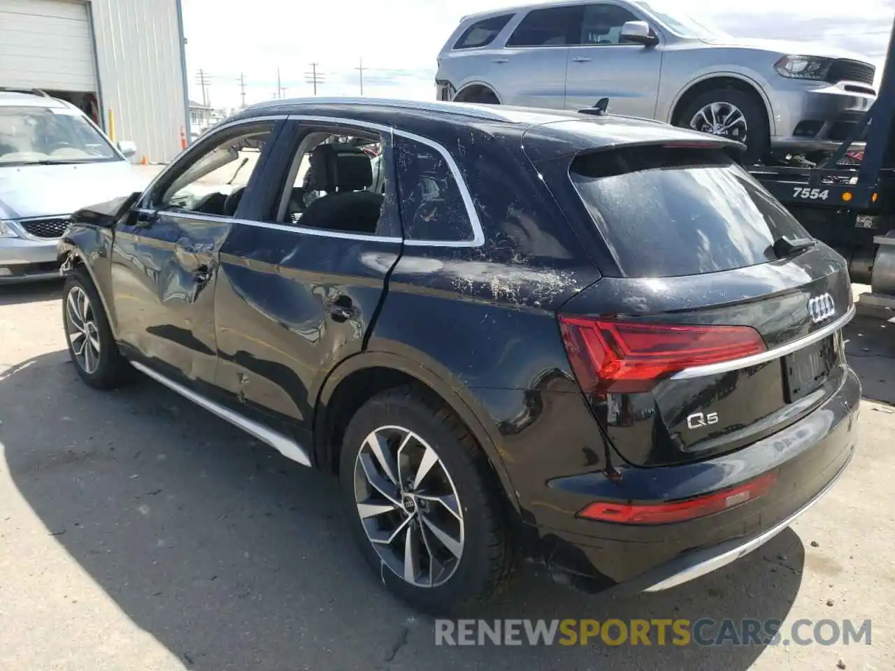 3 Photograph of a damaged car WA1BAAFY4M2020328 AUDI Q5 2021