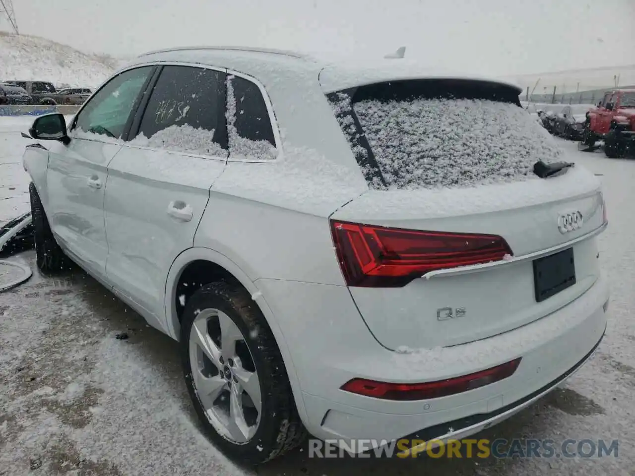 3 Photograph of a damaged car WA1BAAFY4M2025111 AUDI Q5 2021