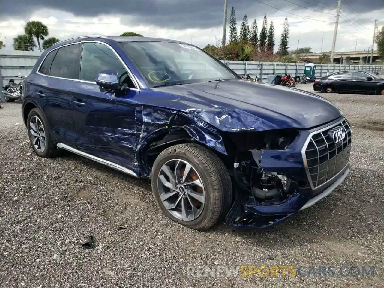 1 Photograph of a damaged car WA1BAAFY4M2027408 AUDI Q5 2021