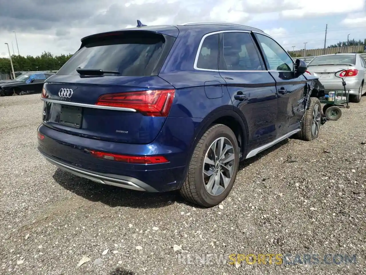 4 Фотография поврежденного автомобиля WA1BAAFY4M2027408 AUDI Q5 2021