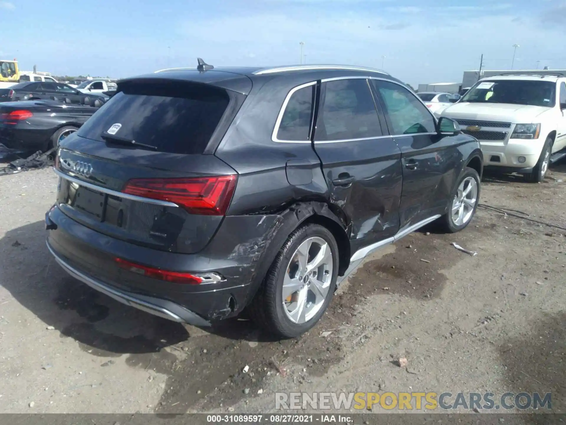 4 Photograph of a damaged car WA1BAAFY4M2061459 AUDI Q5 2021