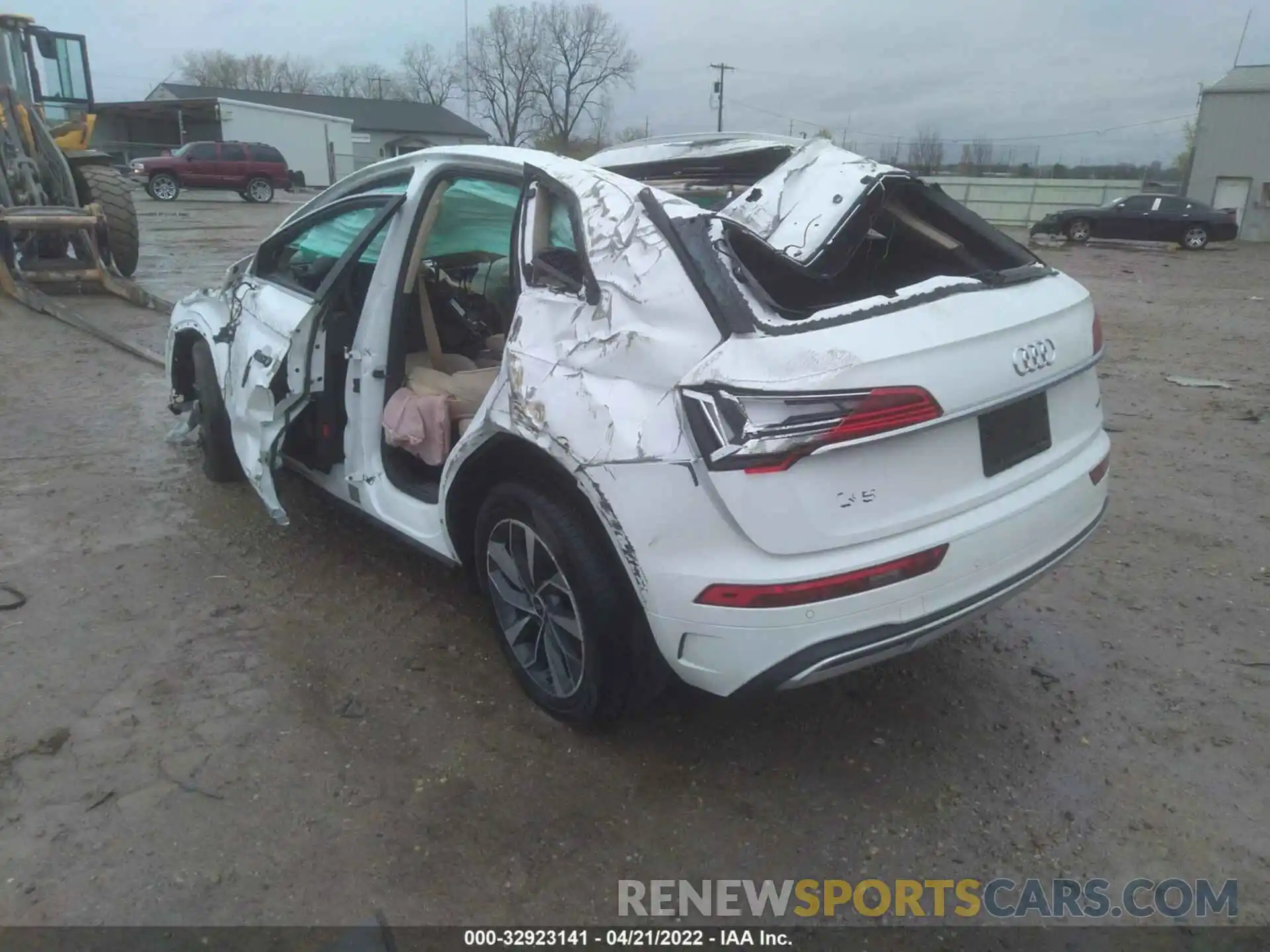 3 Photograph of a damaged car WA1BAAFY4M2080321 AUDI Q5 2021