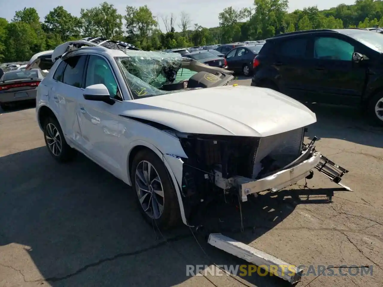 1 Photograph of a damaged car WA1BAAFY4M2108702 AUDI Q5 2021