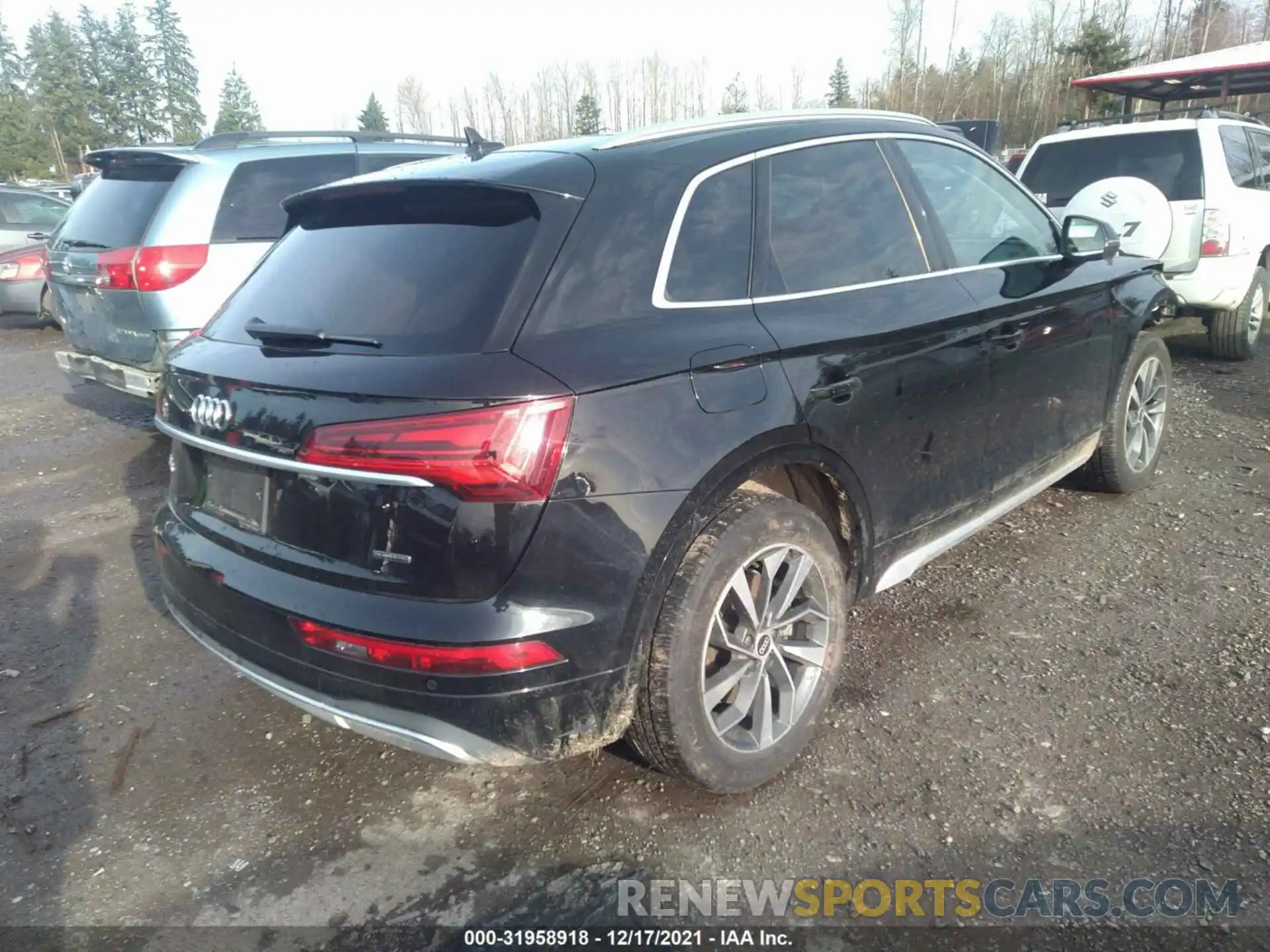 4 Photograph of a damaged car WA1BAAFY4M2126116 AUDI Q5 2021