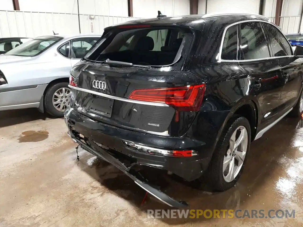 9 Photograph of a damaged car WA1BAAFY4M2127413 AUDI Q5 2021