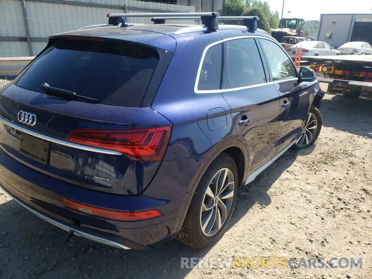 4 Photograph of a damaged car WA1BAAFY5M2020953 AUDI Q5 2021