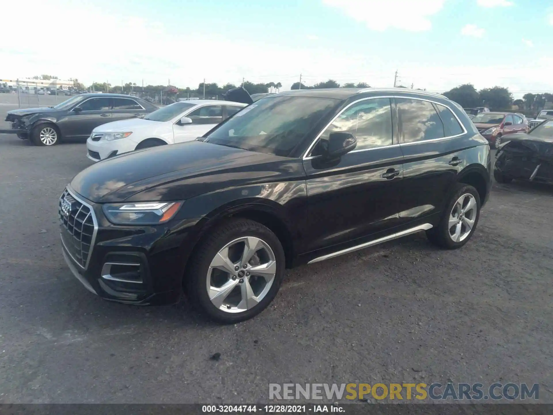 2 Photograph of a damaged car WA1BAAFY5M2022590 AUDI Q5 2021