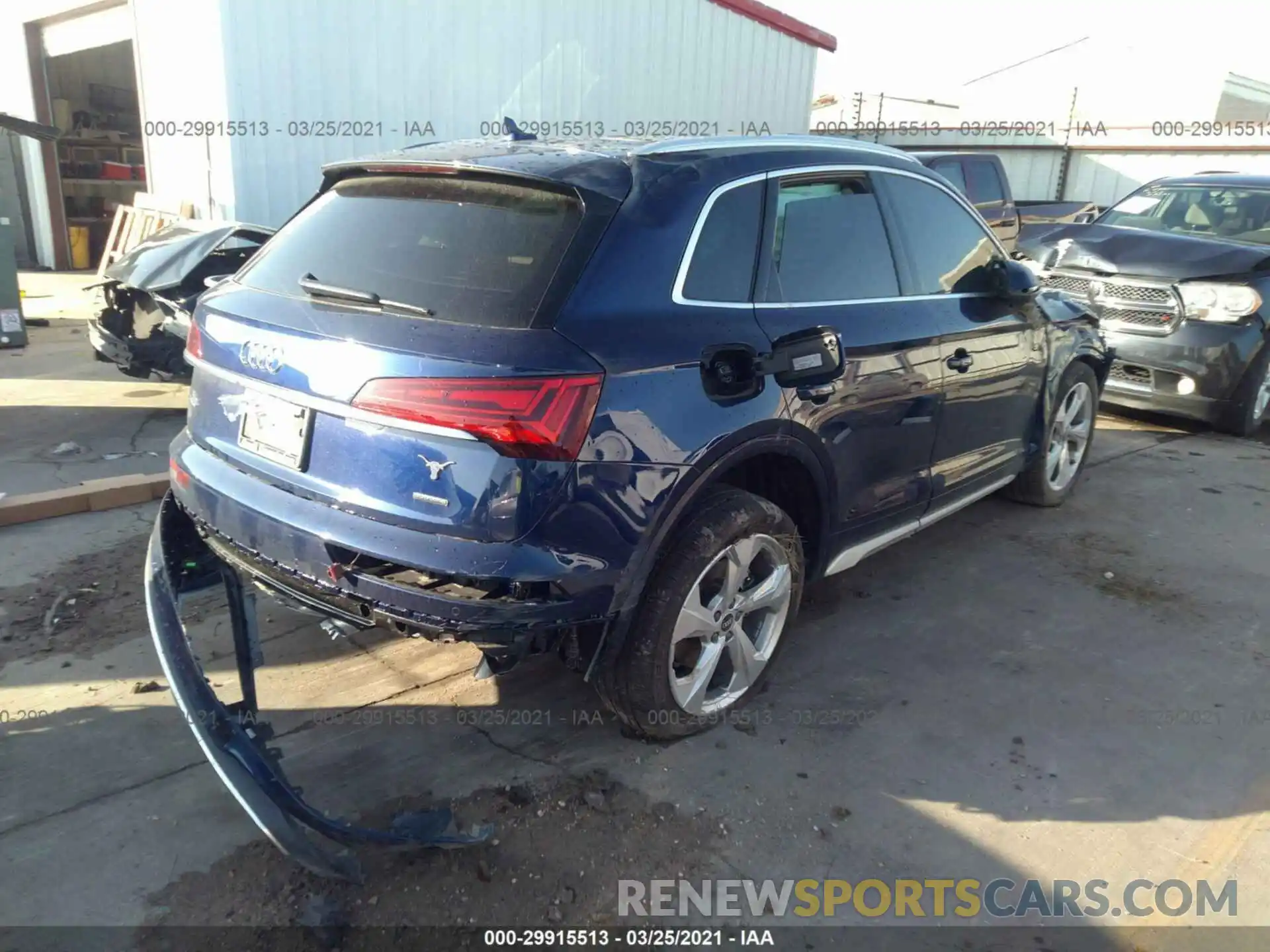 4 Photograph of a damaged car WA1BAAFY5M2042550 AUDI Q5 2021