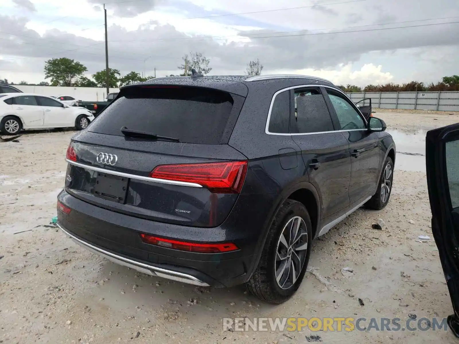 4 Фотография поврежденного автомобиля WA1BAAFY5M2051202 AUDI Q5 2021