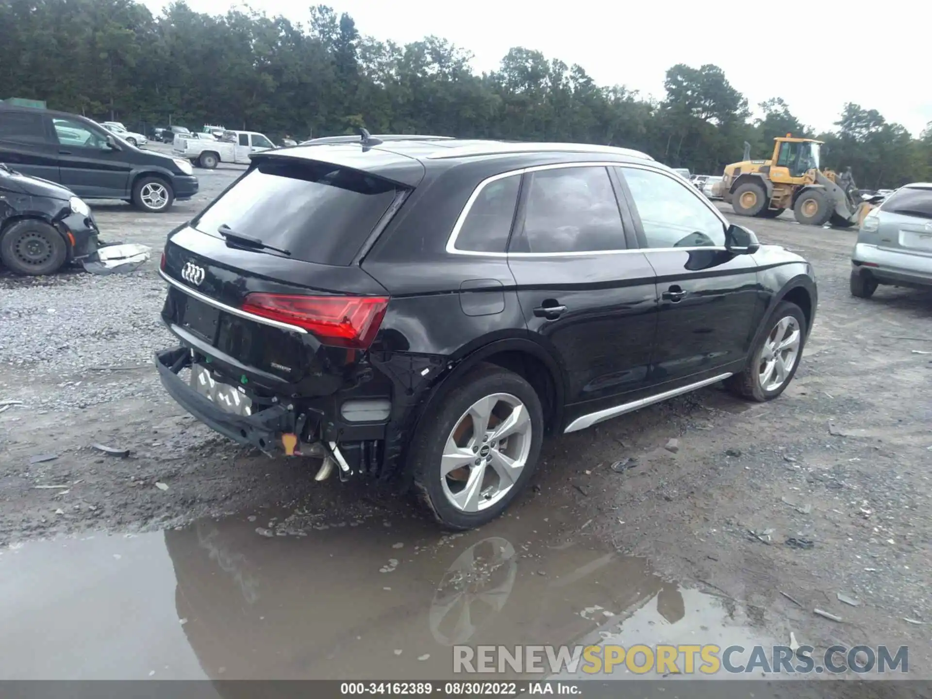 4 Photograph of a damaged car WA1BAAFY5M2055203 AUDI Q5 2021