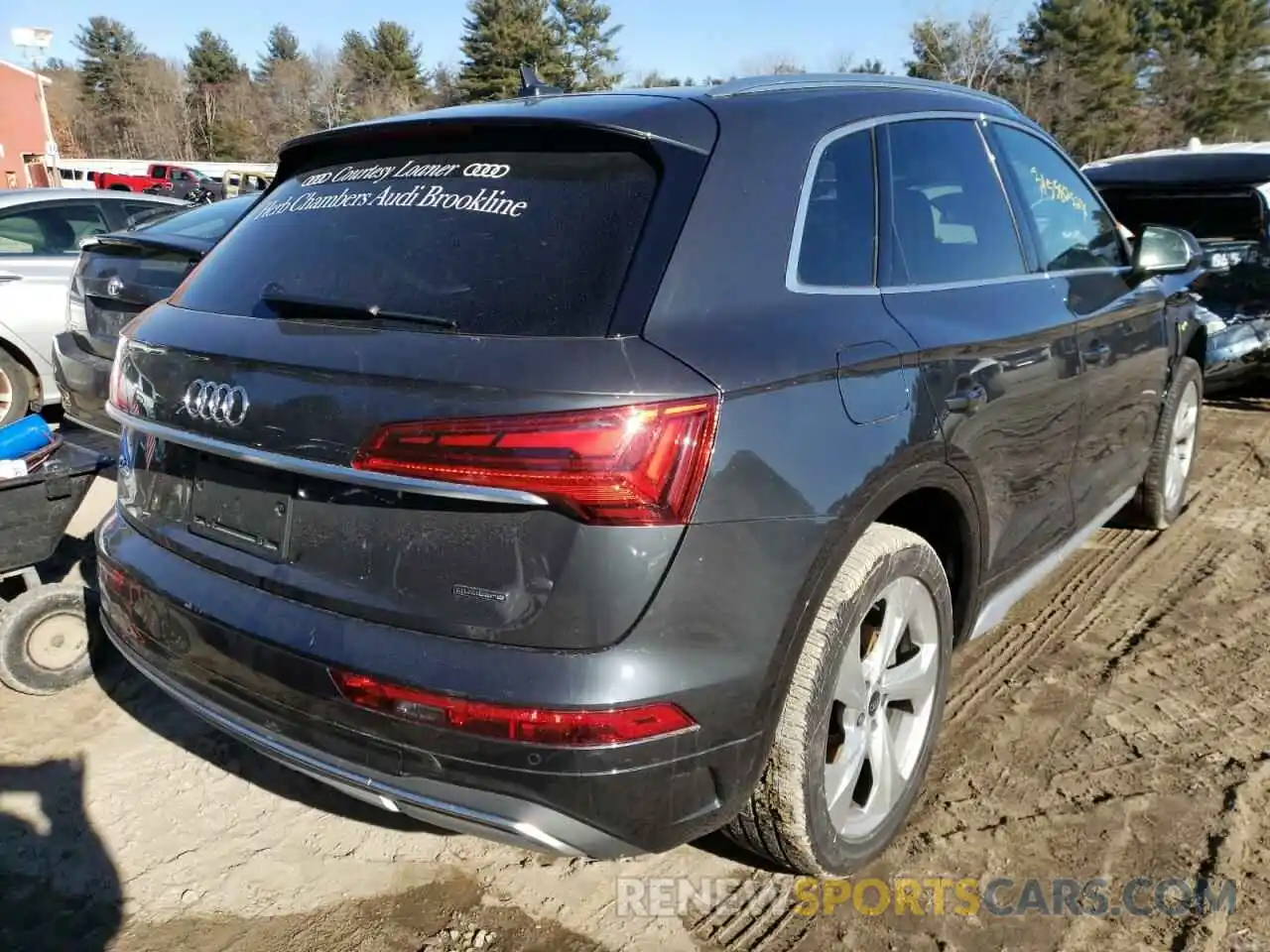 4 Photograph of a damaged car WA1BAAFY5M2062815 AUDI Q5 2021