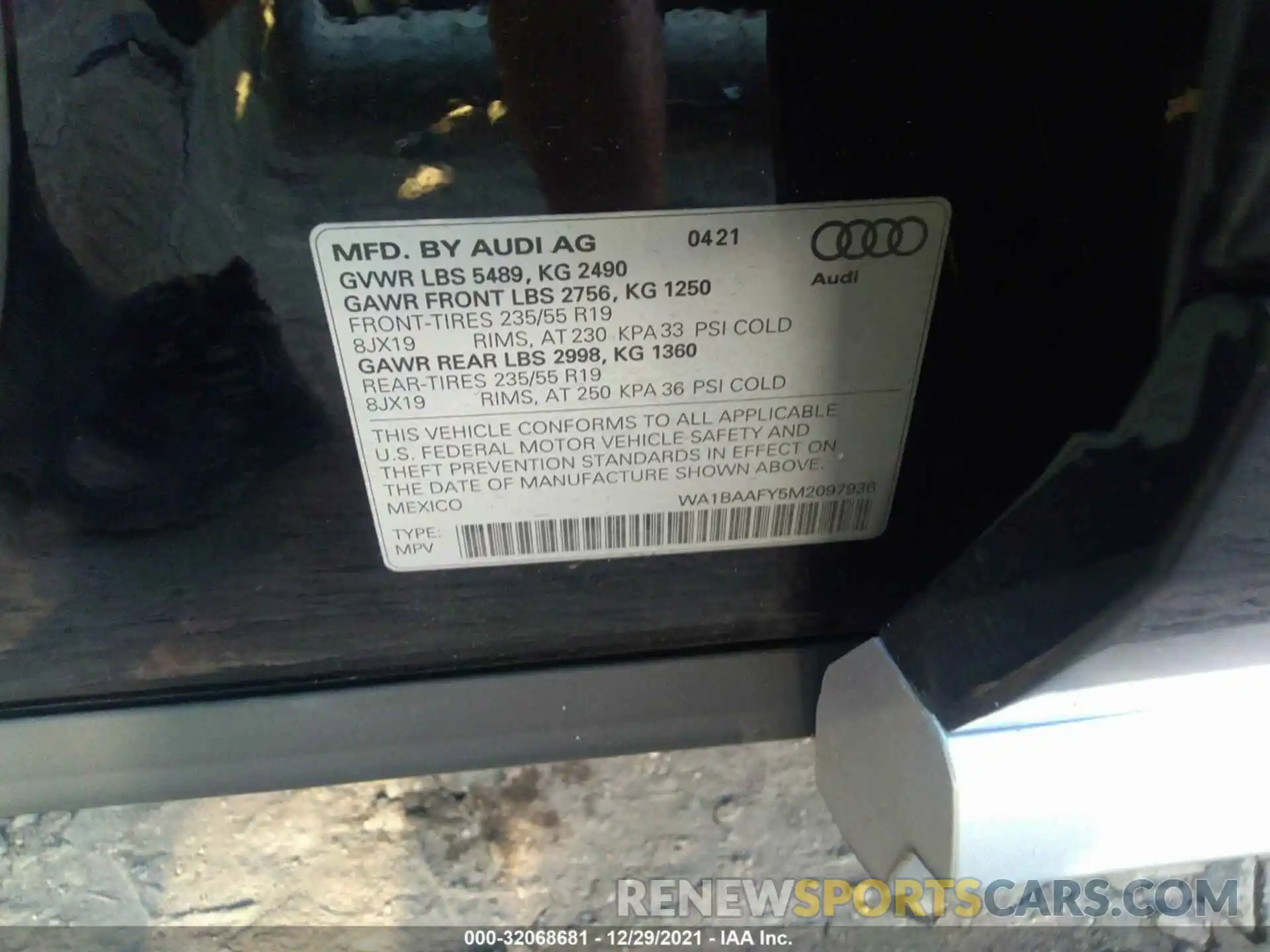 9 Photograph of a damaged car WA1BAAFY5M2097936 AUDI Q5 2021