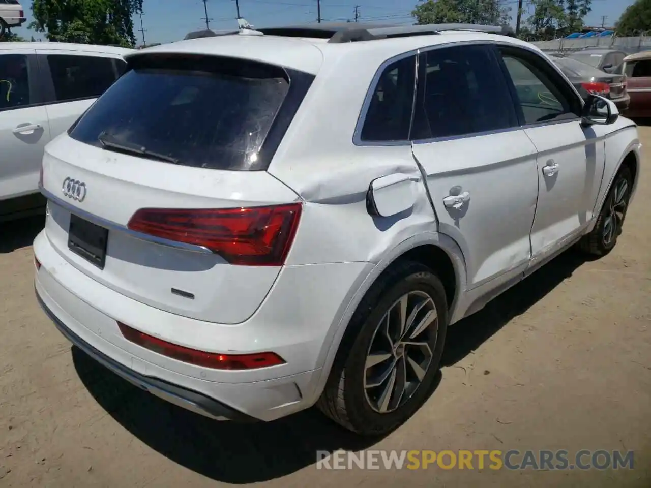 4 Photograph of a damaged car WA1BAAFY6M2016779 AUDI Q5 2021