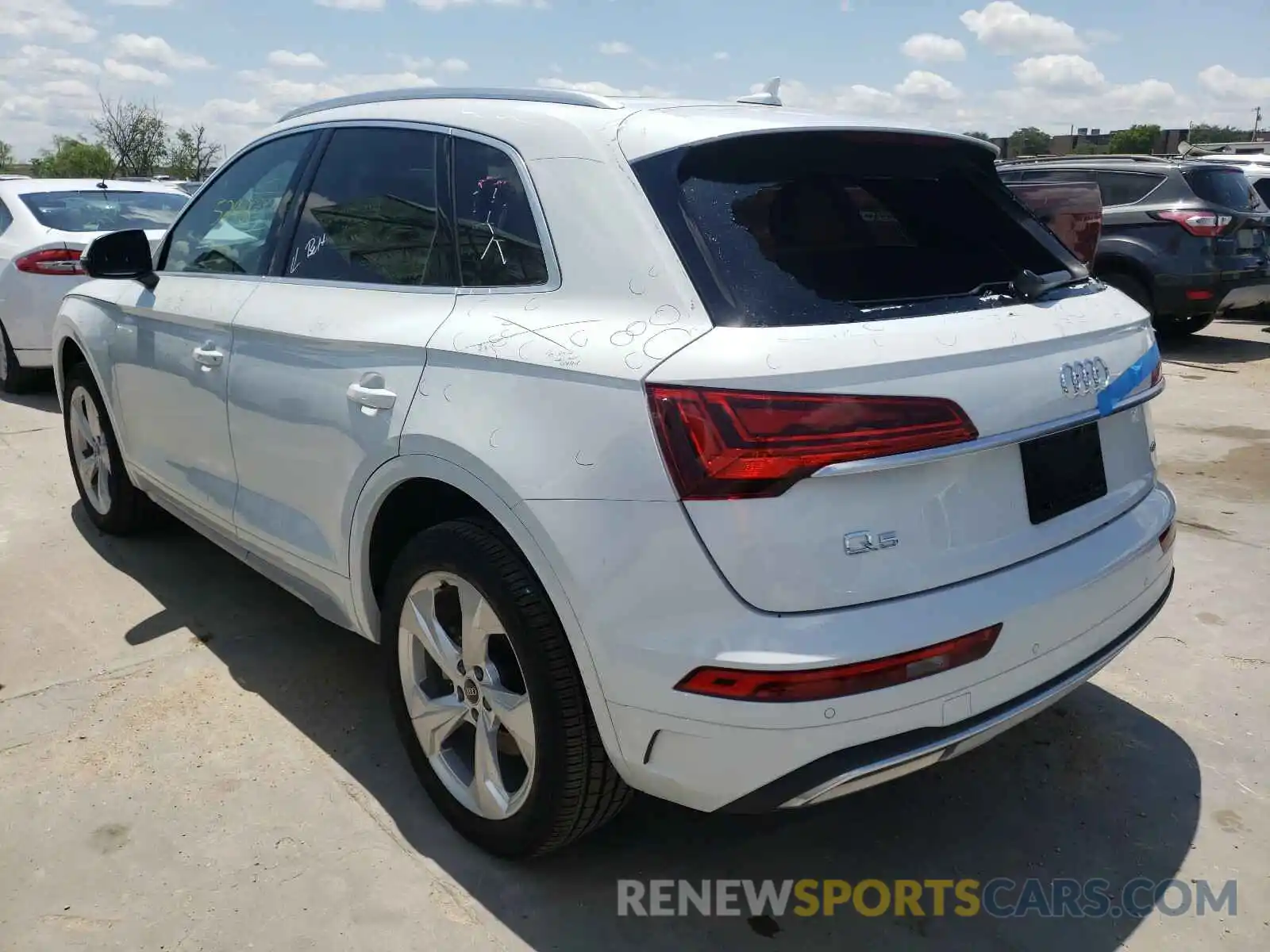 3 Photograph of a damaged car WA1BAAFY6M2019987 AUDI Q5 2021