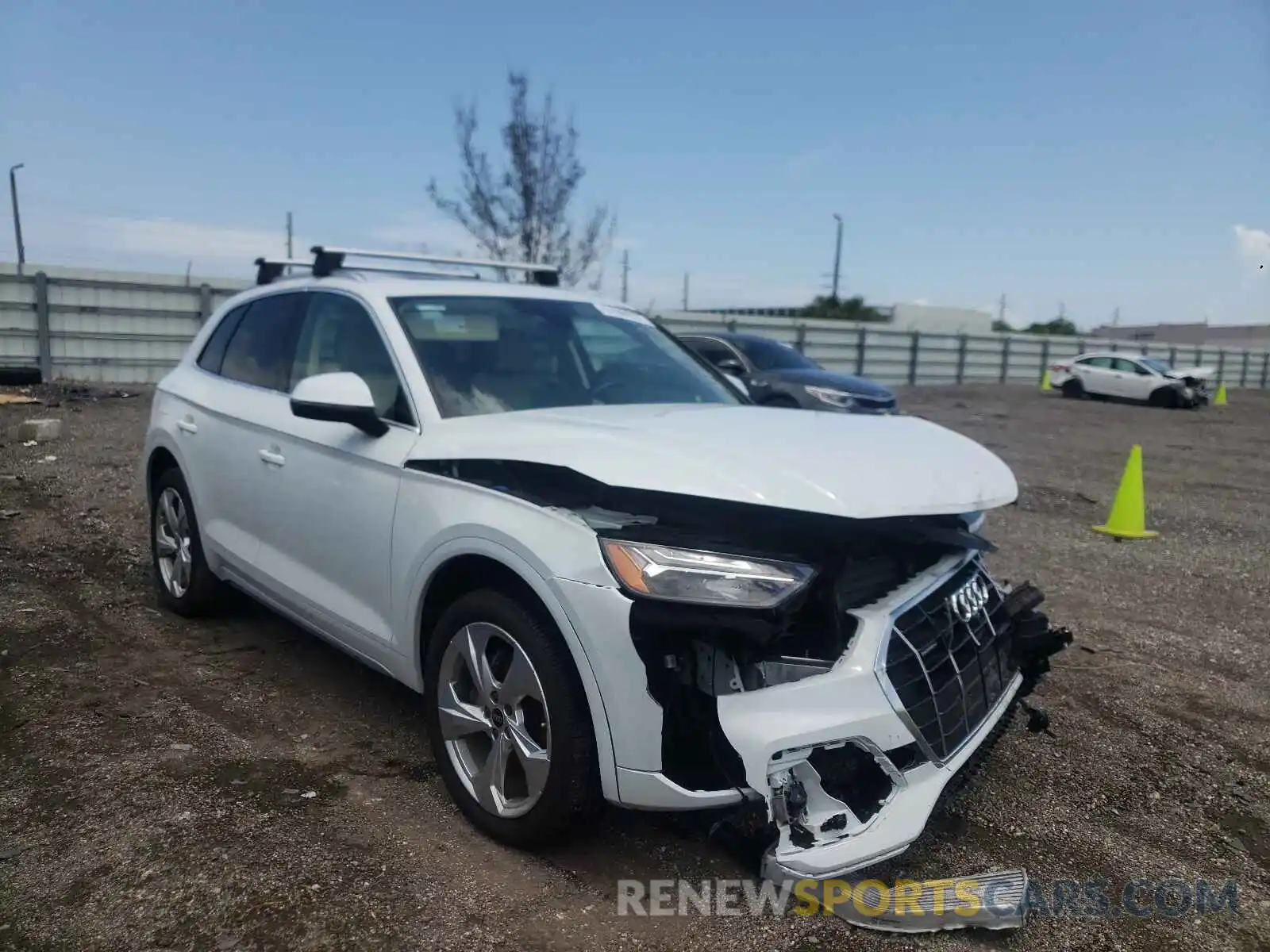 1 Photograph of a damaged car WA1BAAFY6M2023280 AUDI Q5 2021