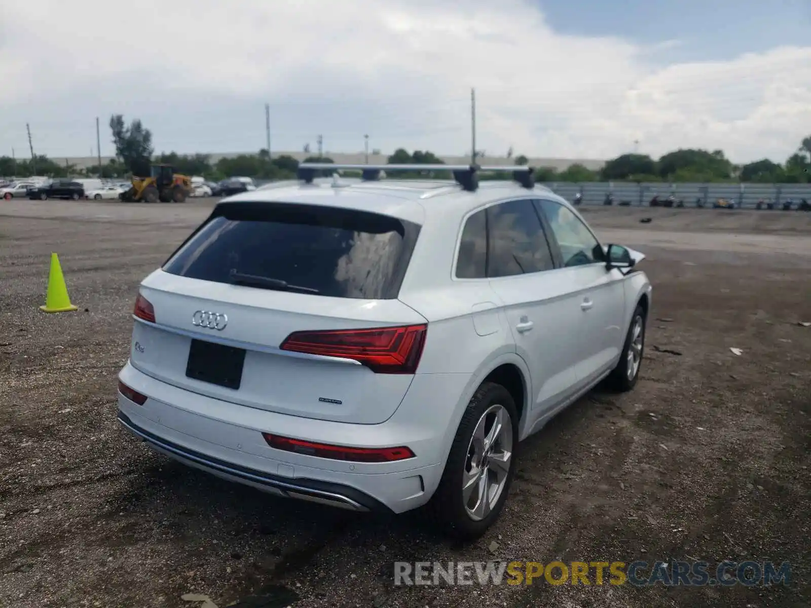 4 Фотография поврежденного автомобиля WA1BAAFY6M2023280 AUDI Q5 2021