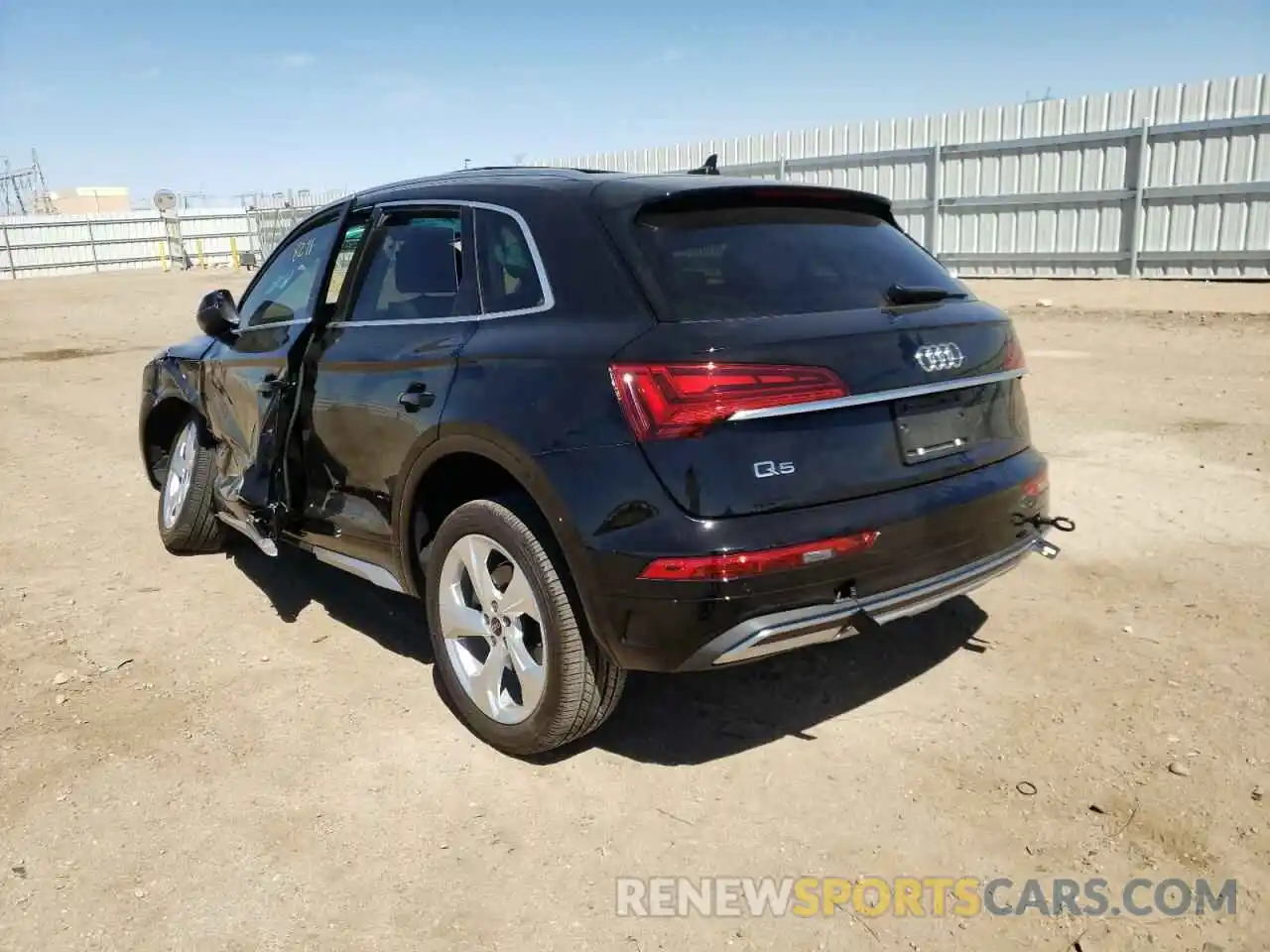 3 Photograph of a damaged car WA1BAAFY6M2027345 AUDI Q5 2021