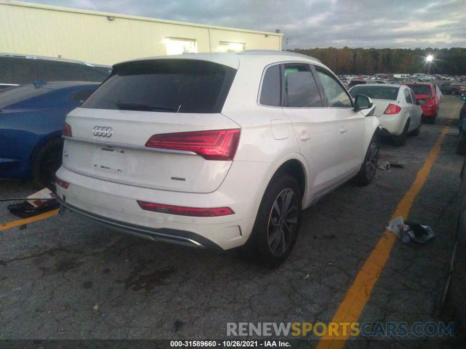 4 Photograph of a damaged car WA1BAAFY6M2033419 AUDI Q5 2021