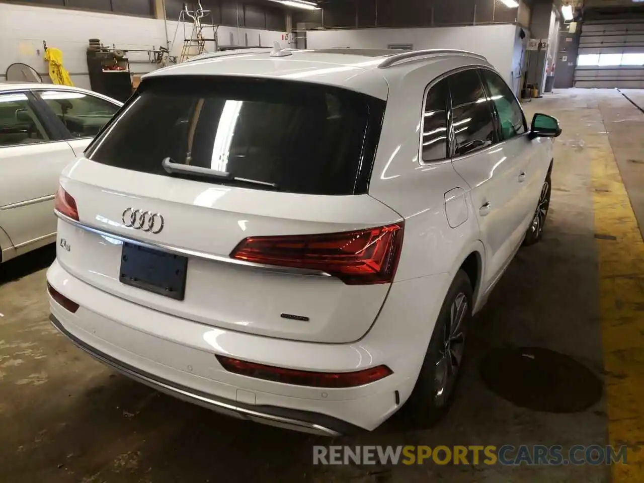 4 Фотография поврежденного автомобиля WA1BAAFY6M2035199 AUDI Q5 2021