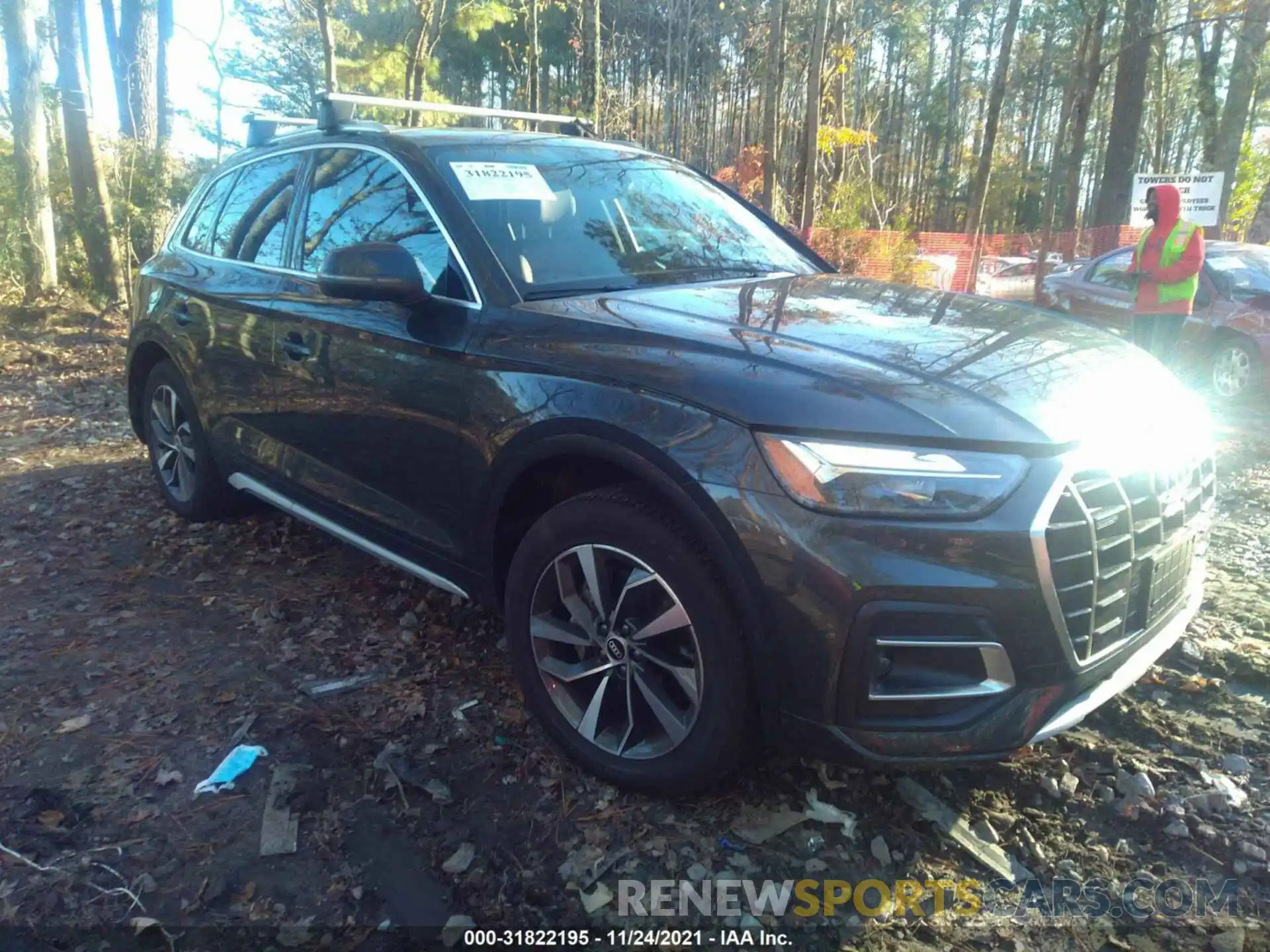 1 Photograph of a damaged car WA1BAAFY6M2096472 AUDI Q5 2021