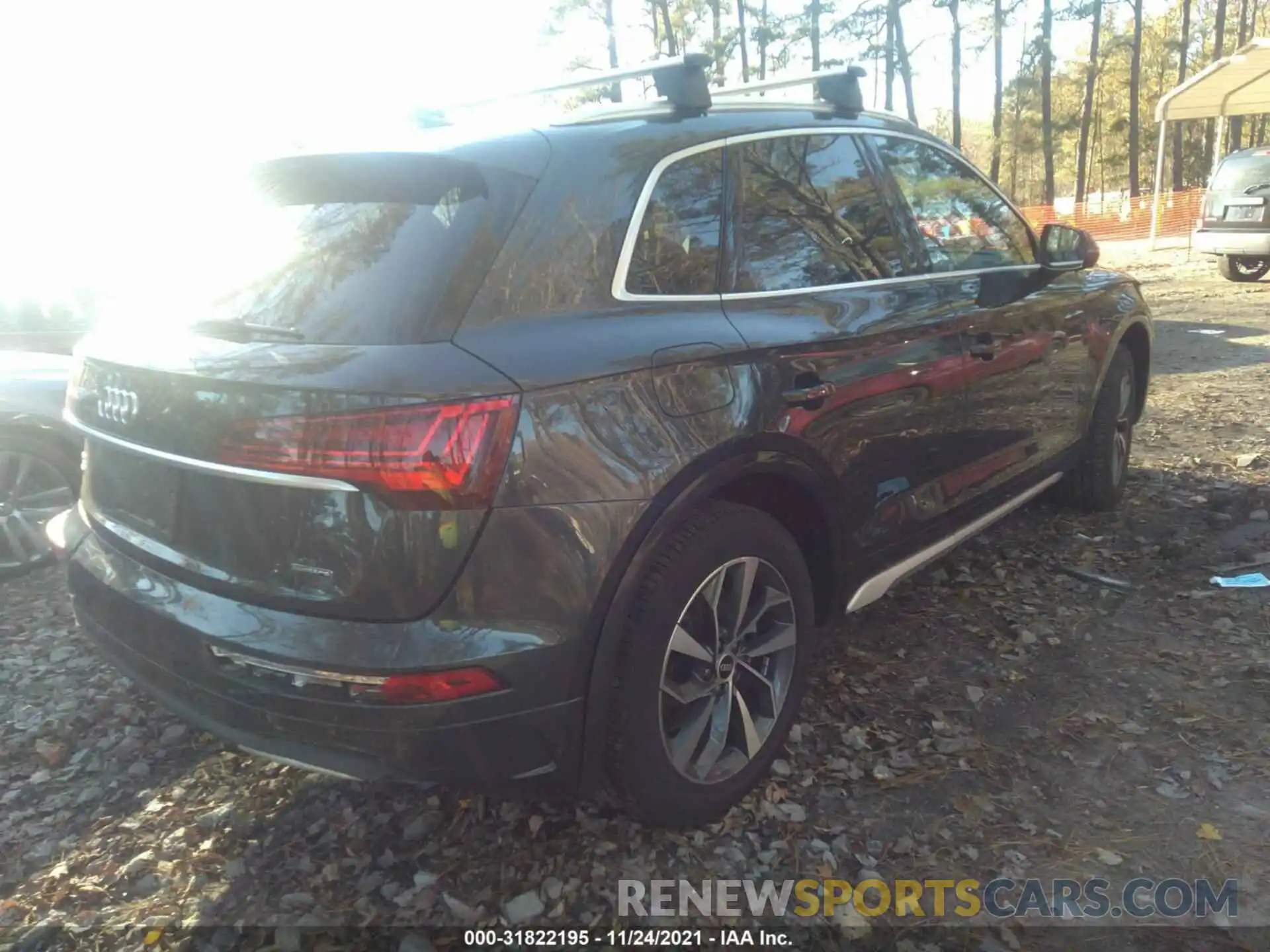 4 Photograph of a damaged car WA1BAAFY6M2096472 AUDI Q5 2021