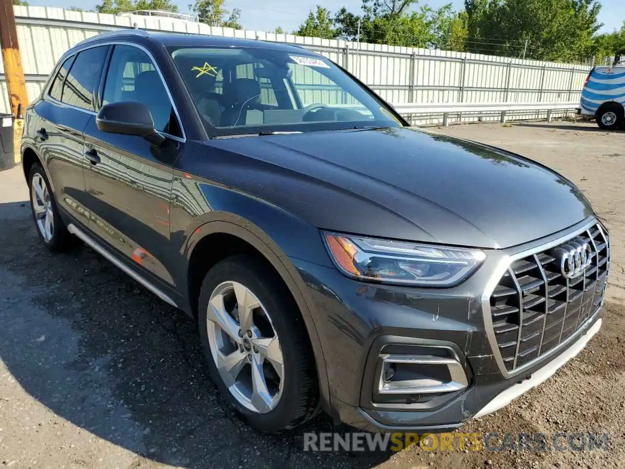 1 Photograph of a damaged car WA1BAAFY7M2003118 AUDI Q5 2021