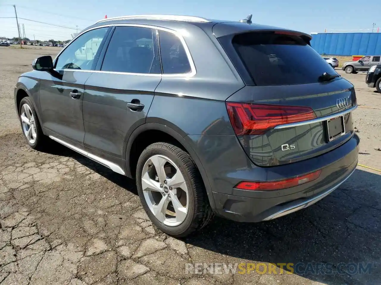 3 Photograph of a damaged car WA1BAAFY7M2003118 AUDI Q5 2021