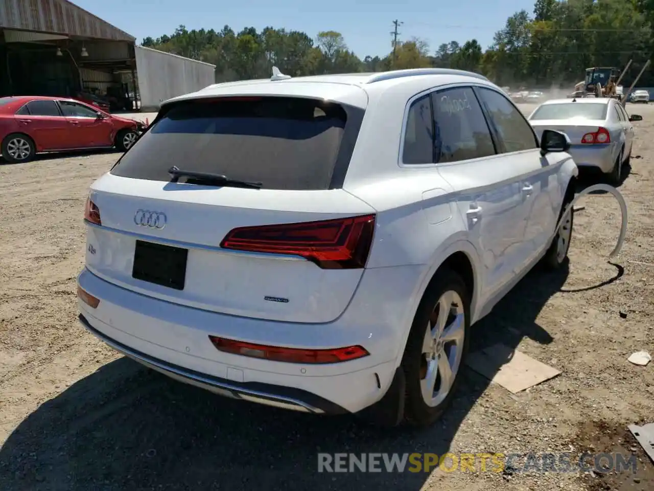 4 Photograph of a damaged car WA1BAAFY7M2007380 AUDI Q5 2021