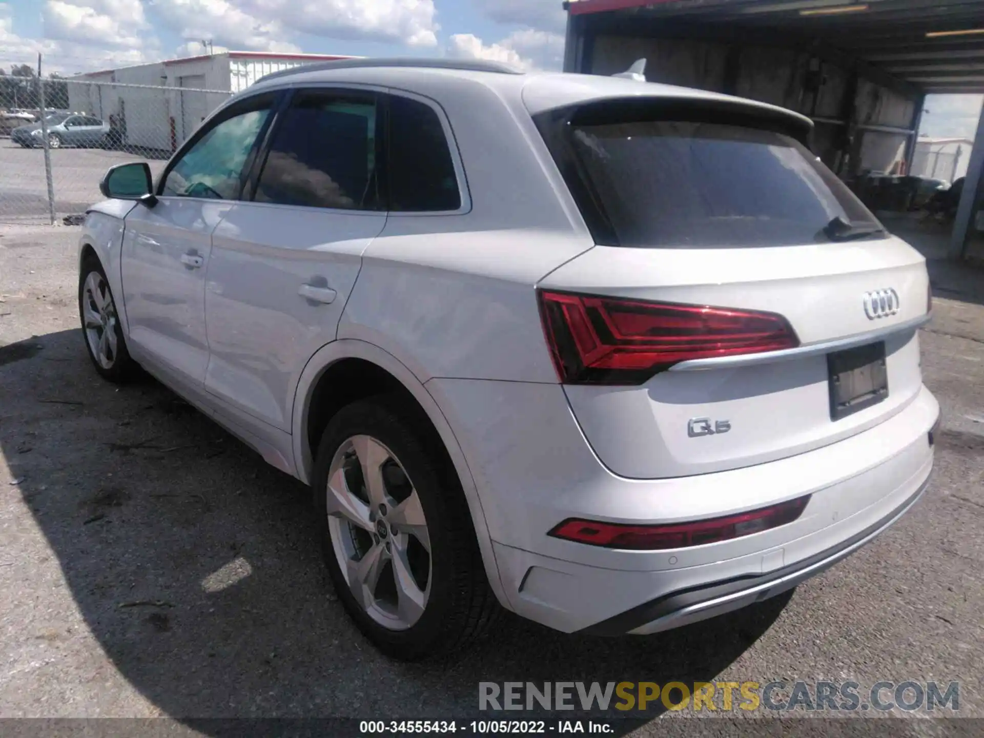 3 Фотография поврежденного автомобиля WA1BAAFY7M2015043 AUDI Q5 2021