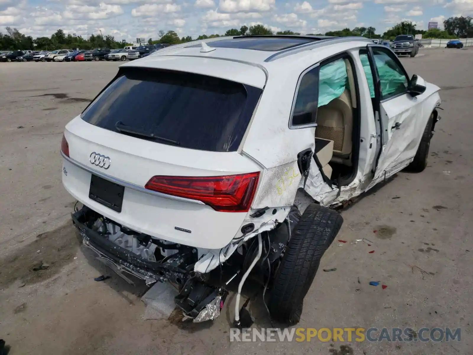 4 Photograph of a damaged car WA1BAAFY7M2051203 AUDI Q5 2021