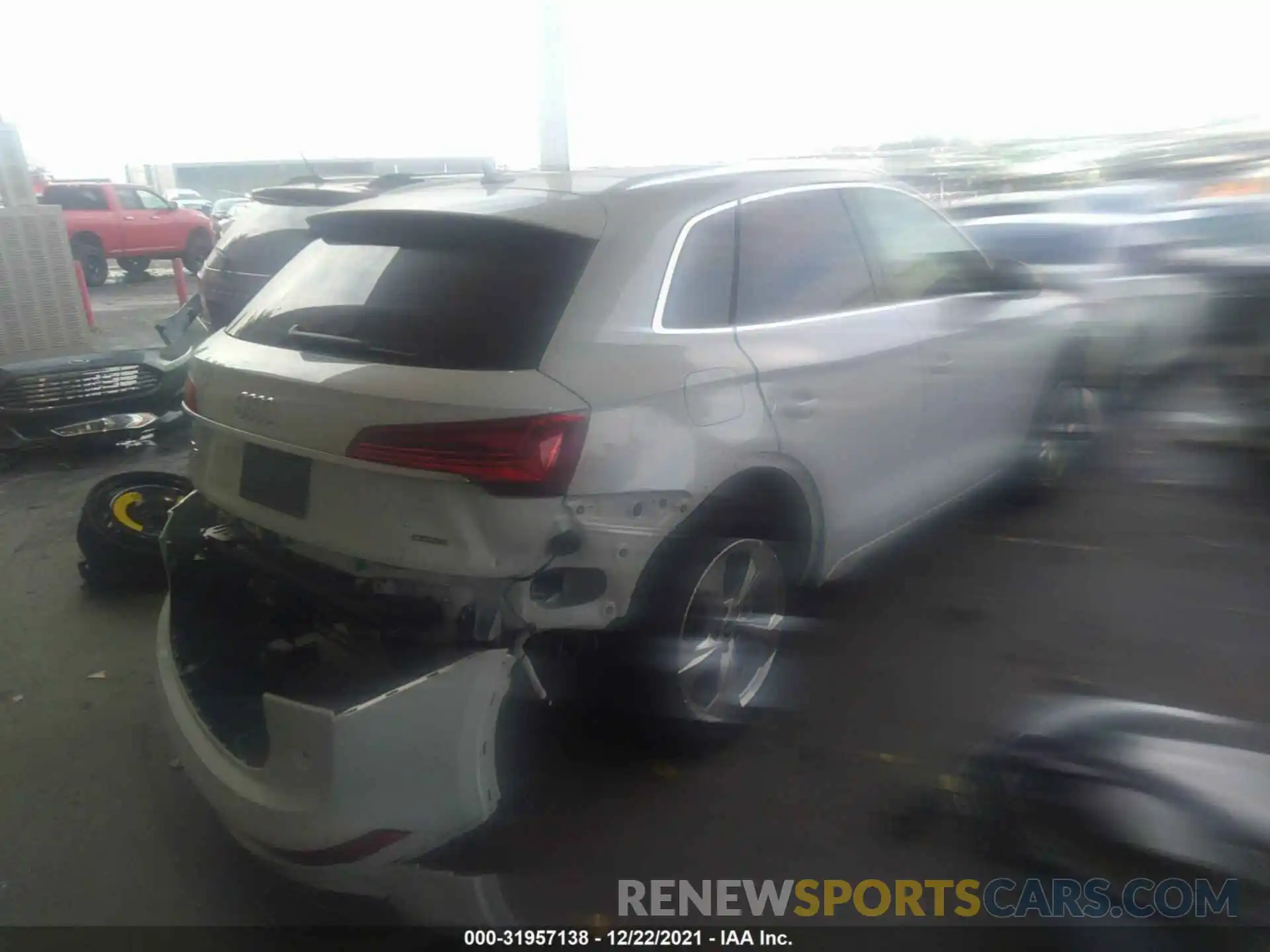 4 Photograph of a damaged car WA1BAAFY7M2057633 AUDI Q5 2021