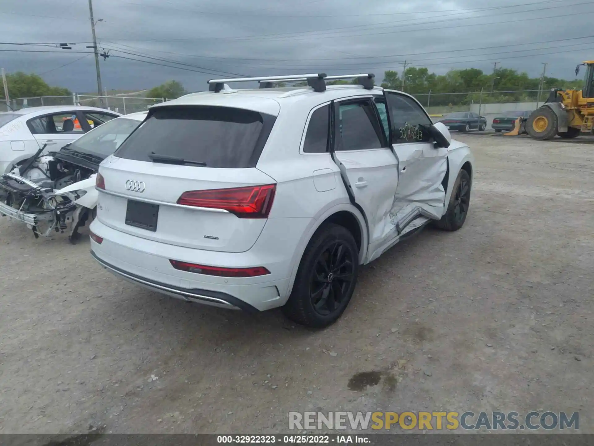 4 Фотография поврежденного автомобиля WA1BAAFY7M2061519 AUDI Q5 2021