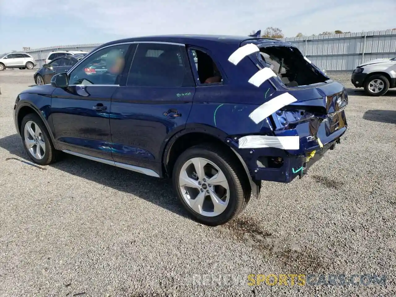 3 Photograph of a damaged car WA1BAAFY7M2082175 AUDI Q5 2021