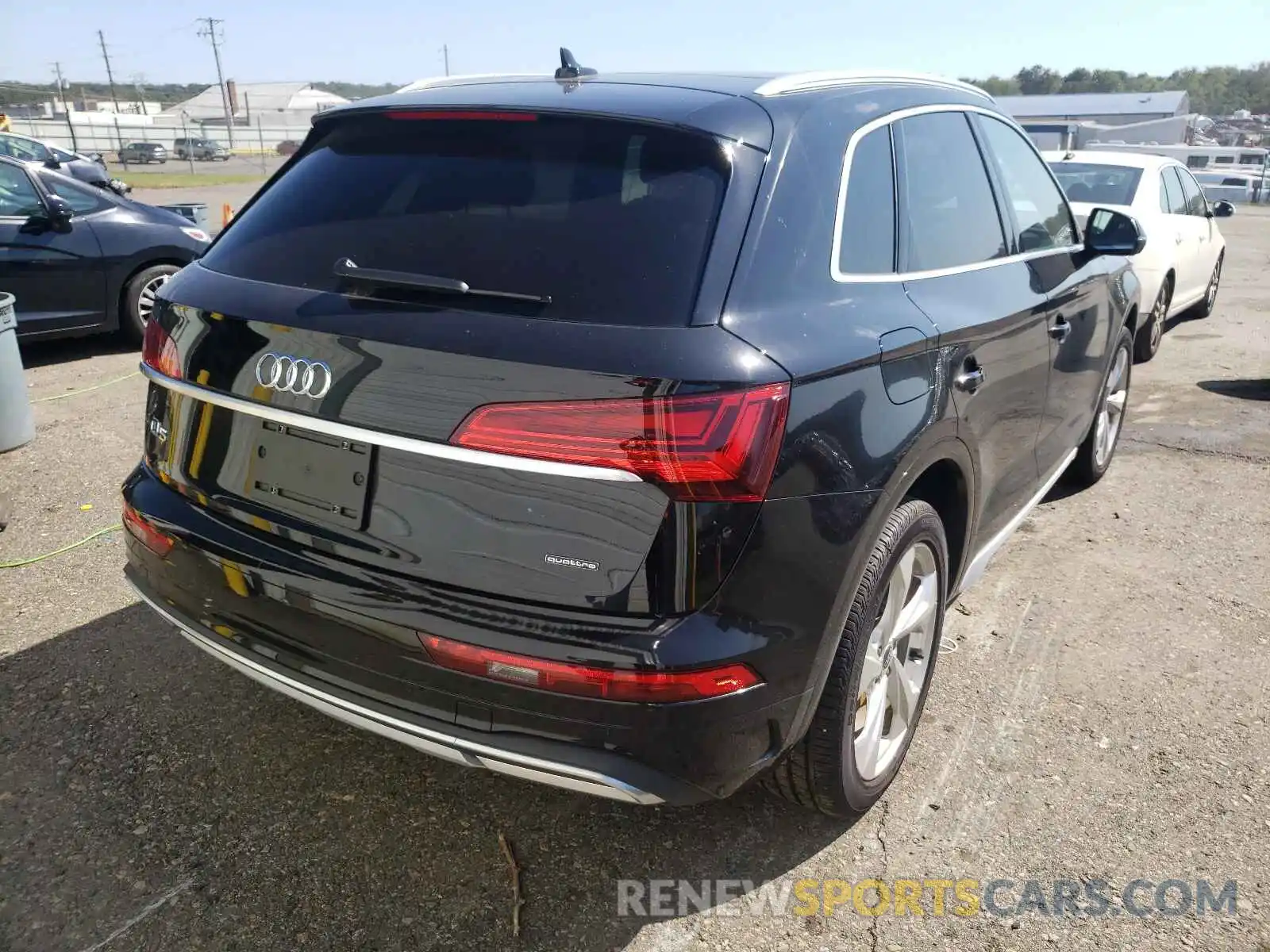 4 Photograph of a damaged car WA1BAAFY7M2084251 AUDI Q5 2021