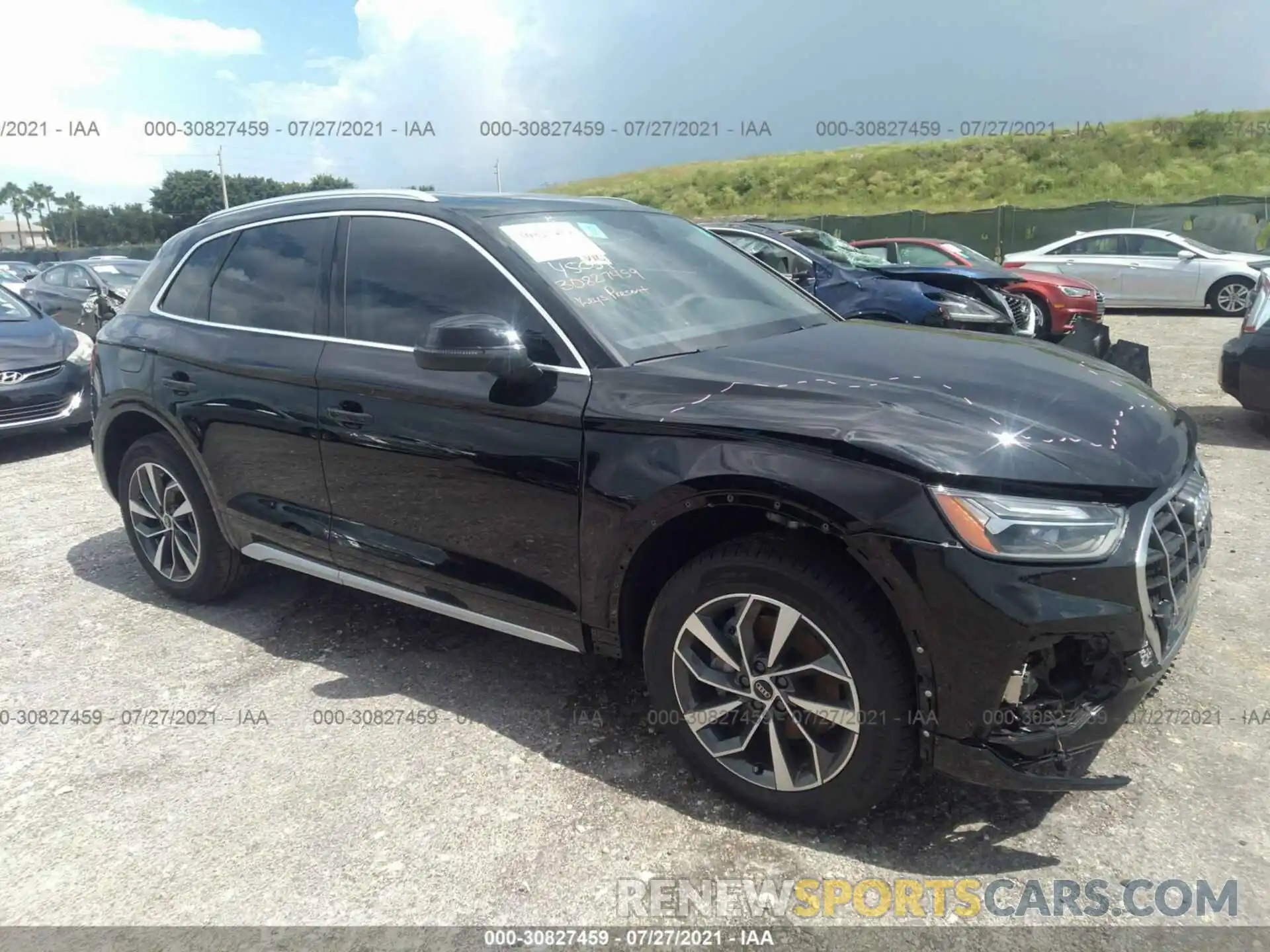 1 Photograph of a damaged car WA1BAAFY7M2104918 AUDI Q5 2021