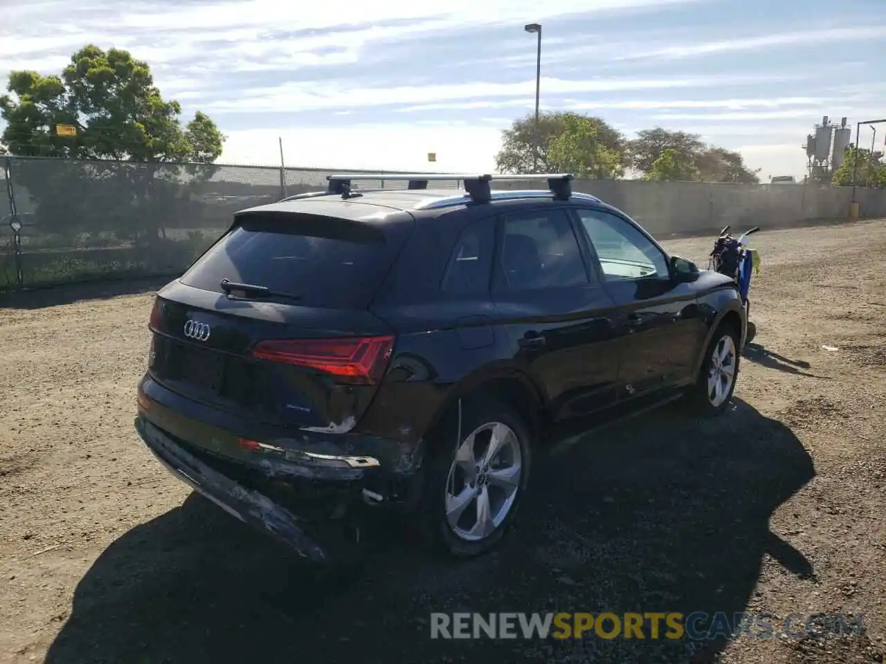 4 Photograph of a damaged car WA1BAAFY8M2007355 AUDI Q5 2021