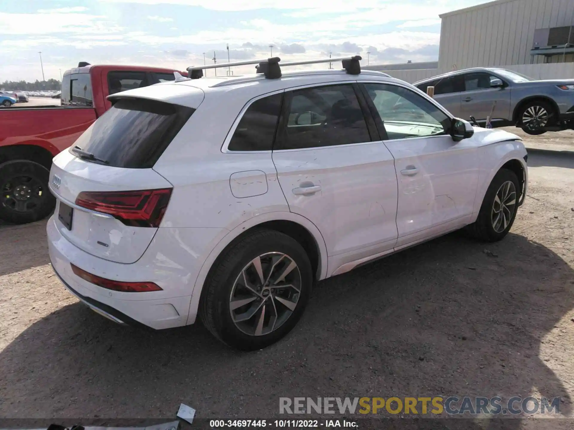 4 Photograph of a damaged car WA1BAAFY8M2018825 AUDI Q5 2021