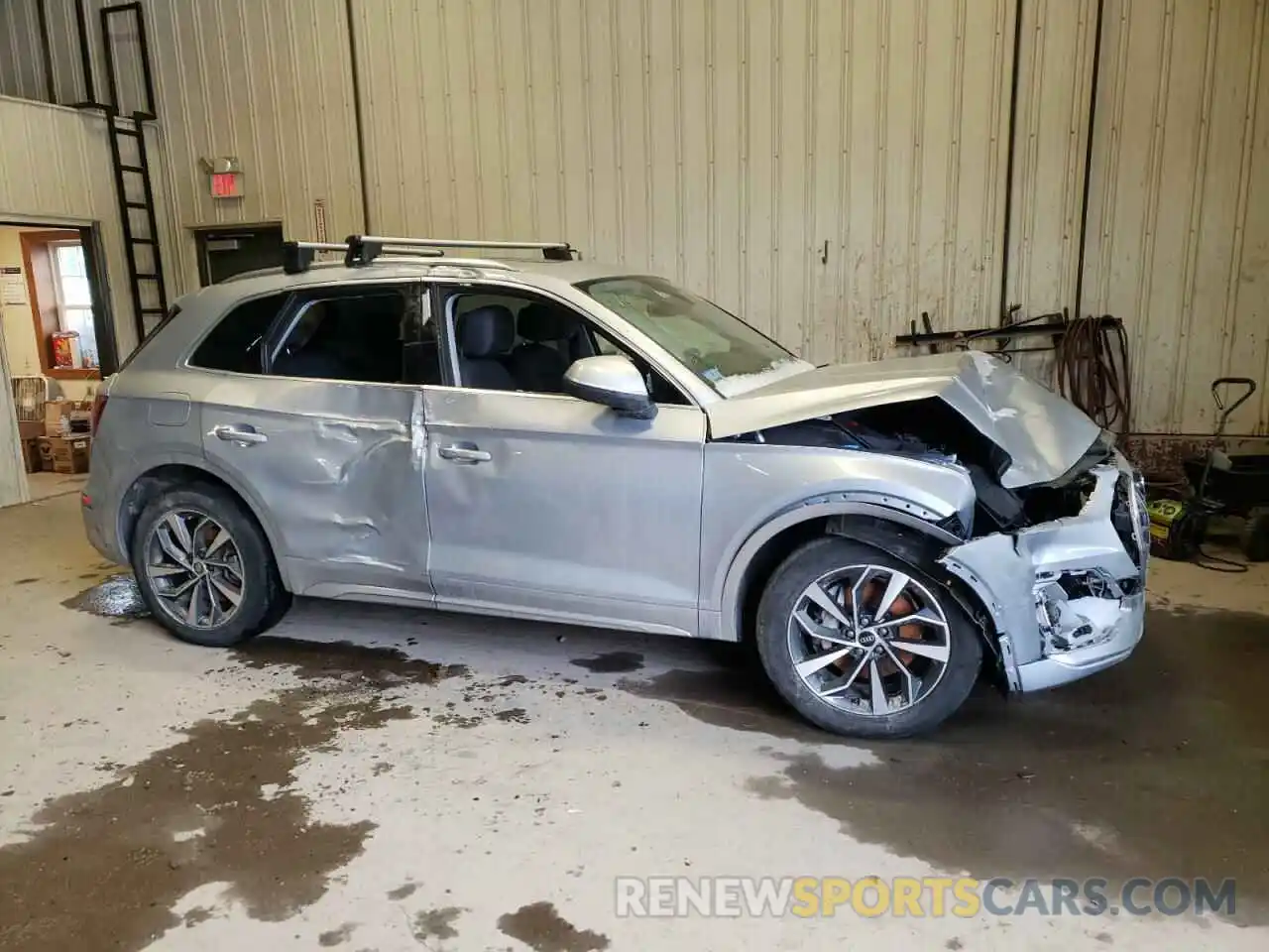 9 Photograph of a damaged car WA1BAAFY8M2025340 AUDI Q5 2021