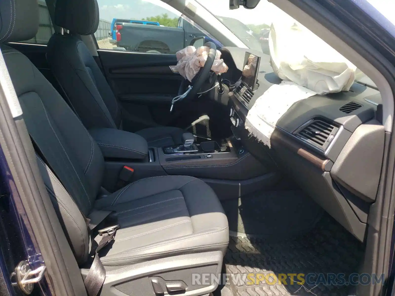 5 Photograph of a damaged car WA1BAAFY8M2092665 AUDI Q5 2021