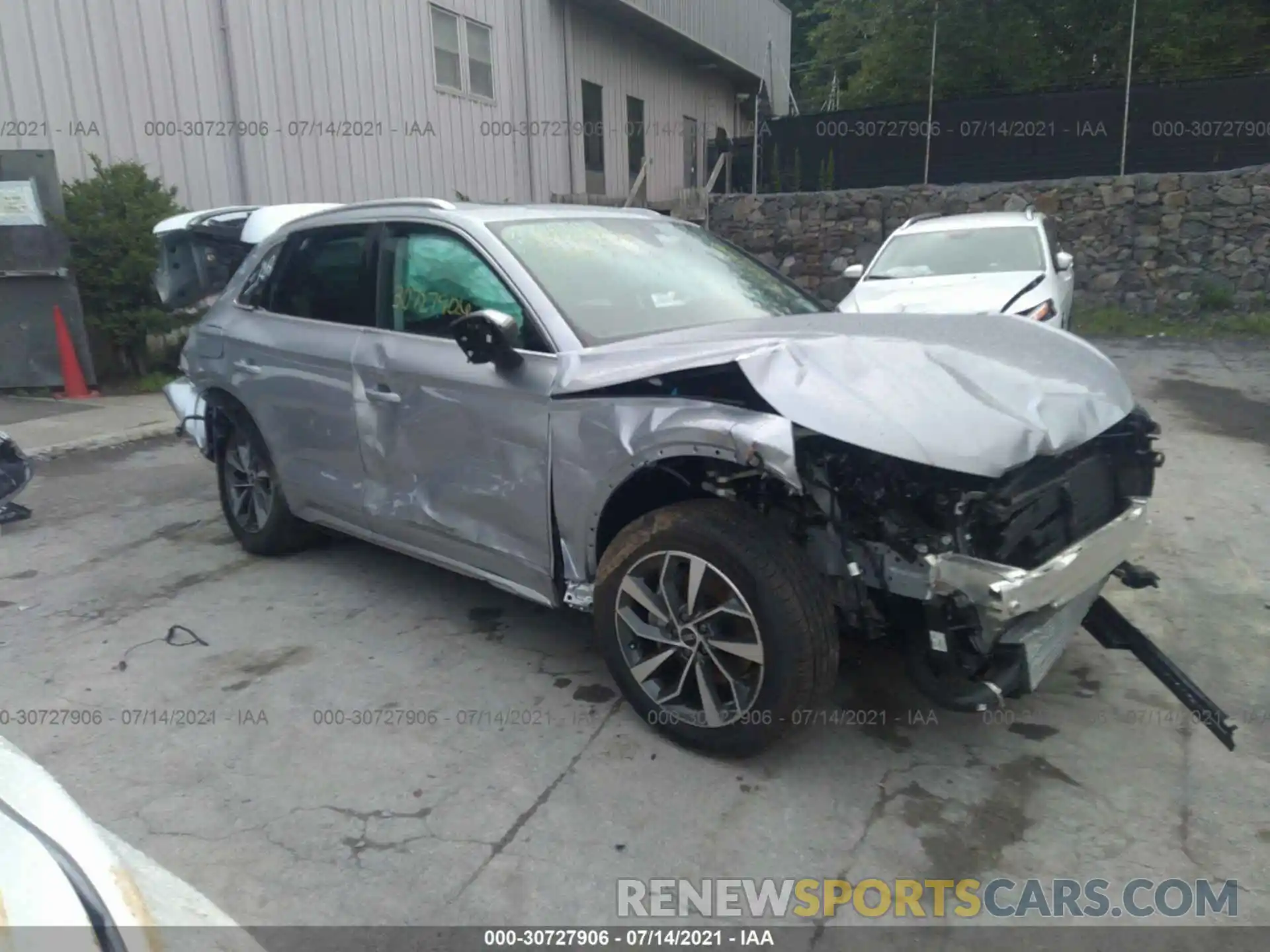 1 Photograph of a damaged car WA1BAAFY8M2098563 AUDI Q5 2021